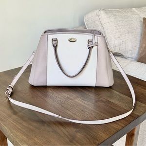 Like New Coach Purse w/ detachable crossbody strap